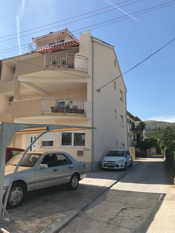 Apartment Nikola Trogir Exterior foto